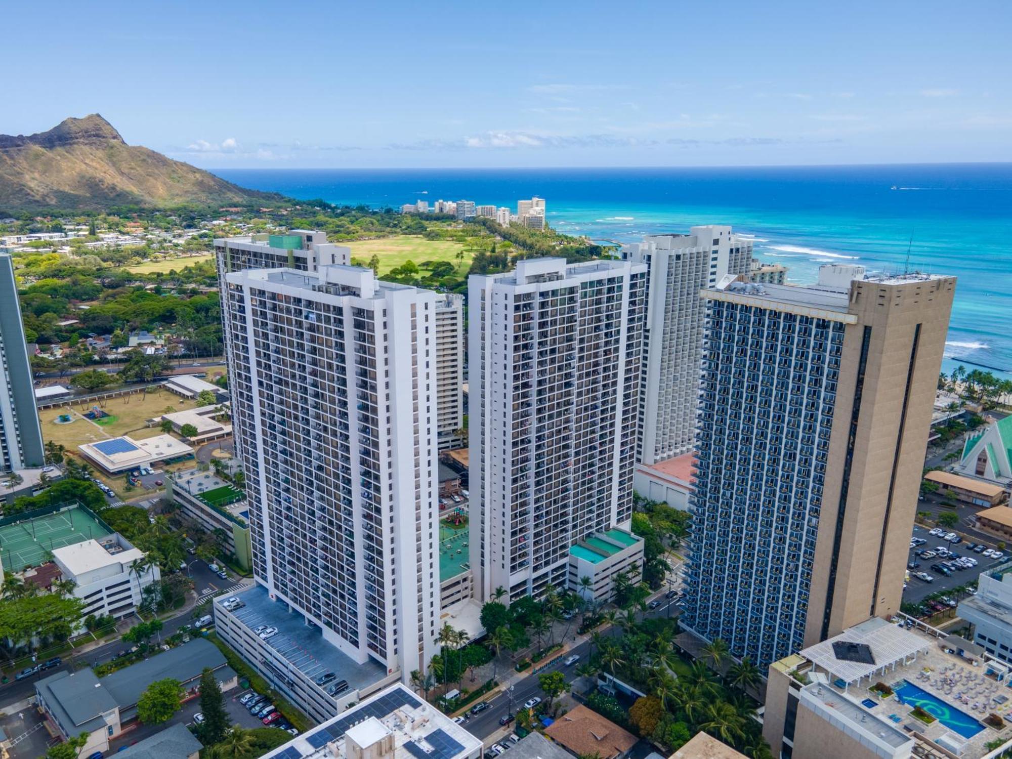 Beautiful 1Br, Steps To Waikiki Beach And Parking Honolulu Exteriör bild