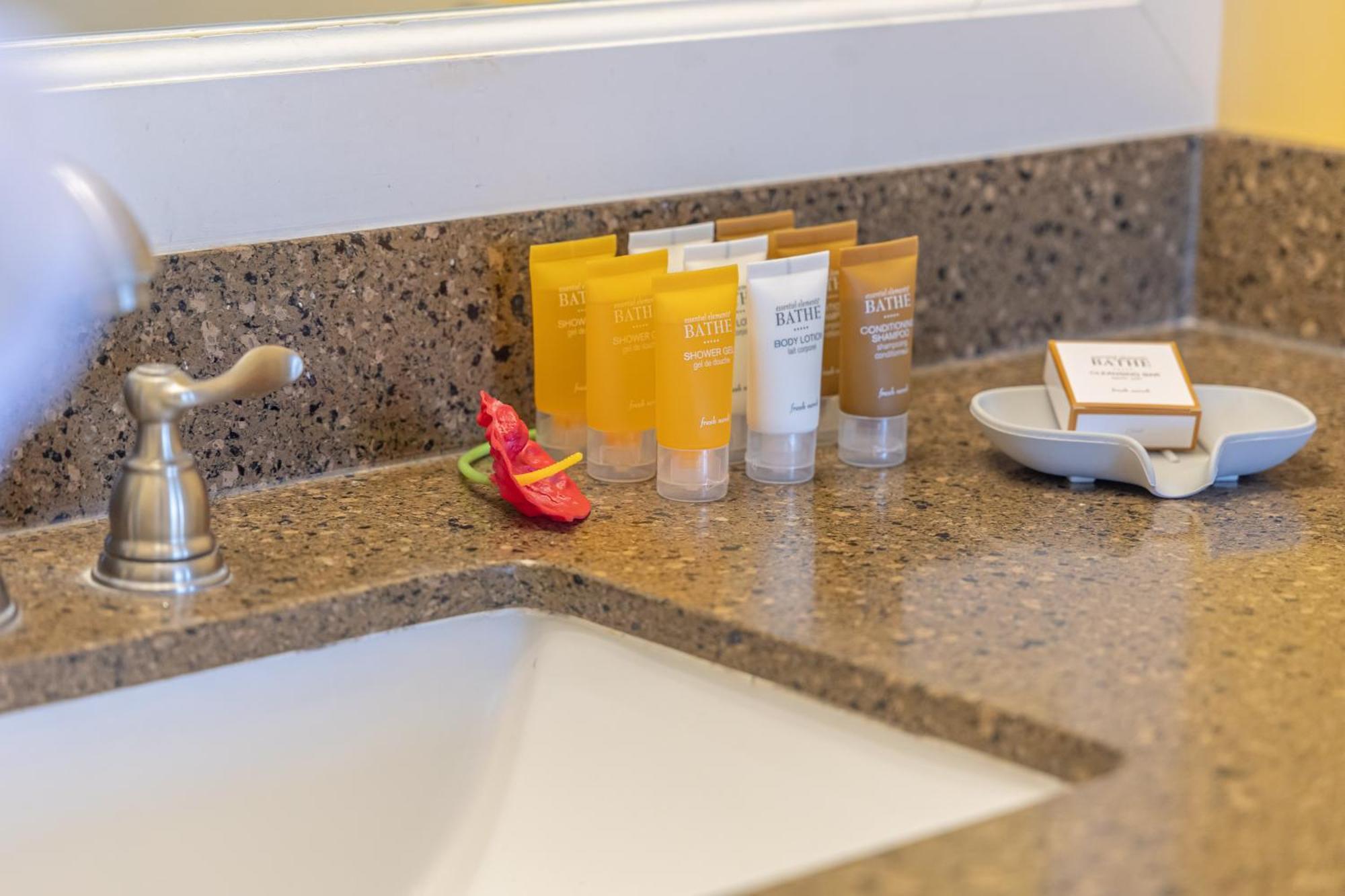 Beautiful 1Br, Steps To Waikiki Beach And Parking Honolulu Exteriör bild