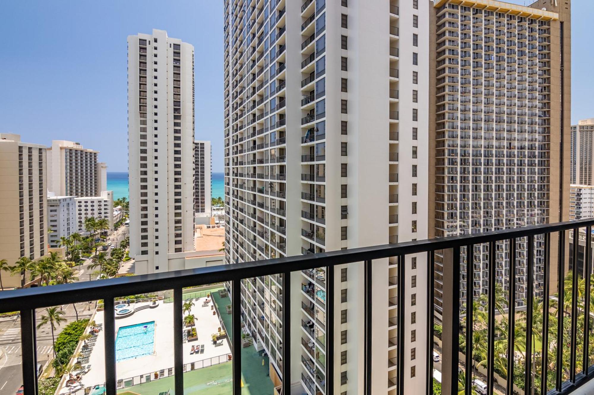 Beautiful 1Br, Steps To Waikiki Beach And Parking Honolulu Exteriör bild
