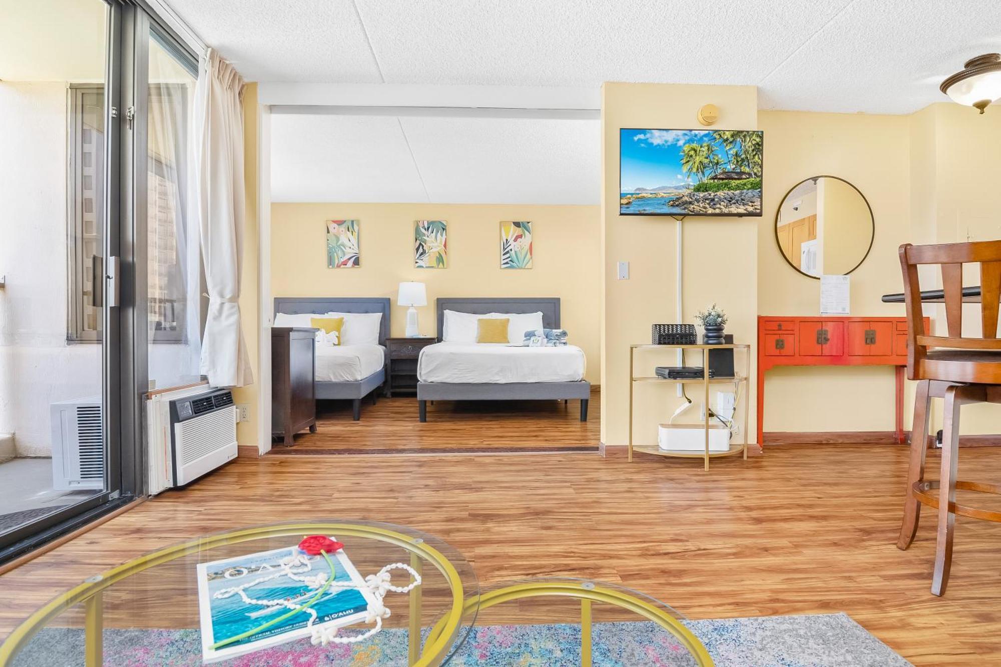 Beautiful 1Br, Steps To Waikiki Beach And Parking Honolulu Exteriör bild
