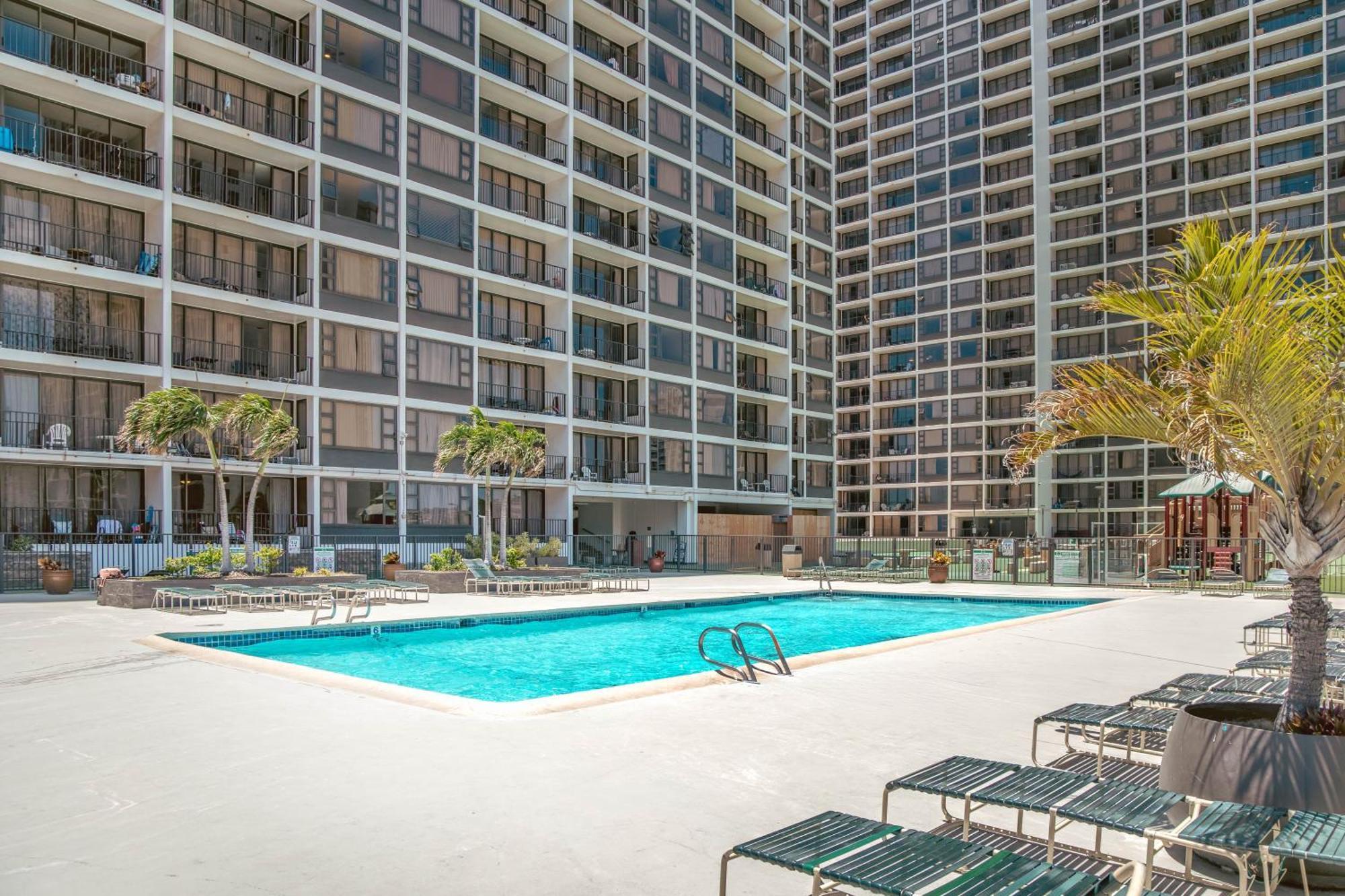 Beautiful 1Br, Steps To Waikiki Beach And Parking Honolulu Exteriör bild
