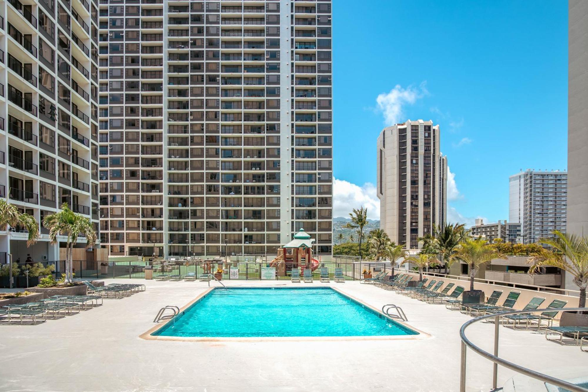 Beautiful 1Br, Steps To Waikiki Beach And Parking Honolulu Exteriör bild